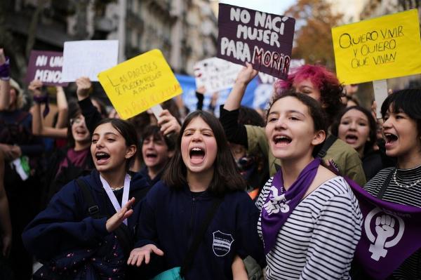 11 años de Ni Una Menos: Multitudinarias marchas en todo el país exigen Justicia por Dulce y Agostina"